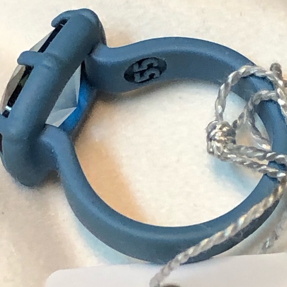 Atelier Swarovski Rosie Assoulin ring - Picture 13 of 16